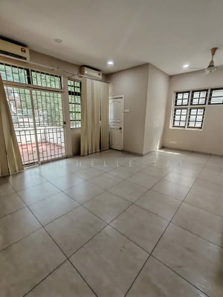 Rumah Teres 2.5 Tingkat untuk Disewa di Damansara Heights (Kuala Lumpur) - Michelle Tai - Living Room - PropertyGuru.com.my