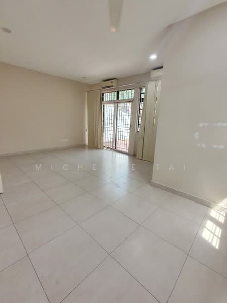 Rumah Teres 2.5 Tingkat untuk Disewa di Damansara Heights (Kuala Lumpur) - Michelle Tai - Living Room - PropertyGuru.com.my