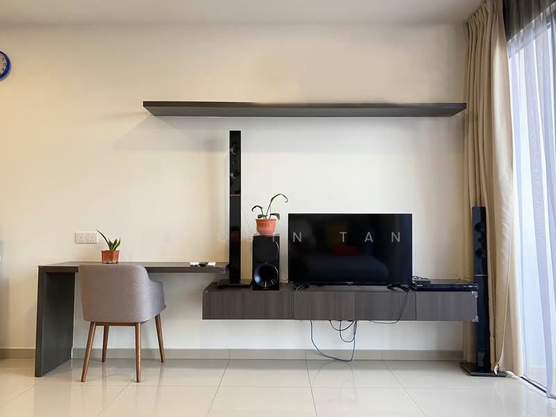 Servis Apartment untuk Dijual di i-Suite @ i-City - Jacquin Tan - Living Room - PropertyGuru.com.my