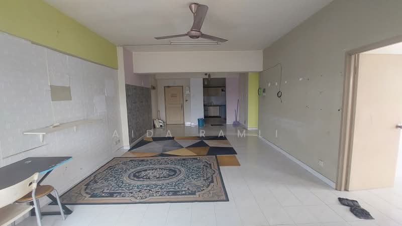 Condominium for Sale at South City (Perdana Selatan) Block C - Aida Ramli - Living Room - PropertyGuru.com.my