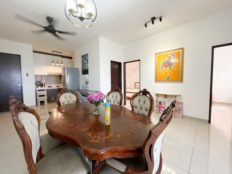 Kondominium untuk Dijual di Residensi Zamrud - Ashraf Azwan - Dining Room - PropertyGuru.com.my