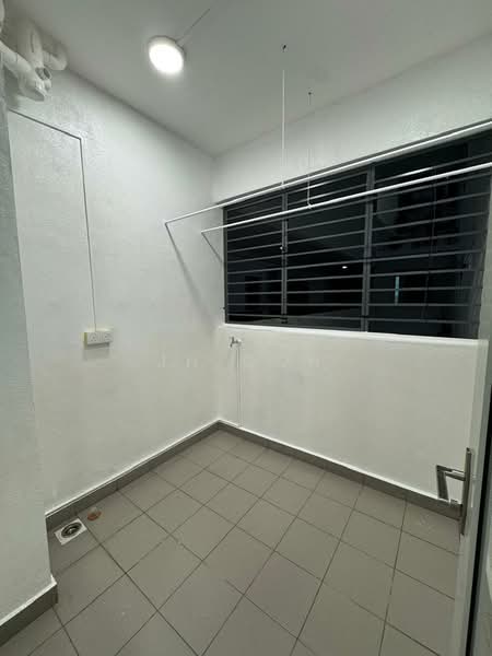 Servis Apartment untuk Disewa di Gaya Resort Homes - JH Goh - Balcony - PropertyGuru.com.my