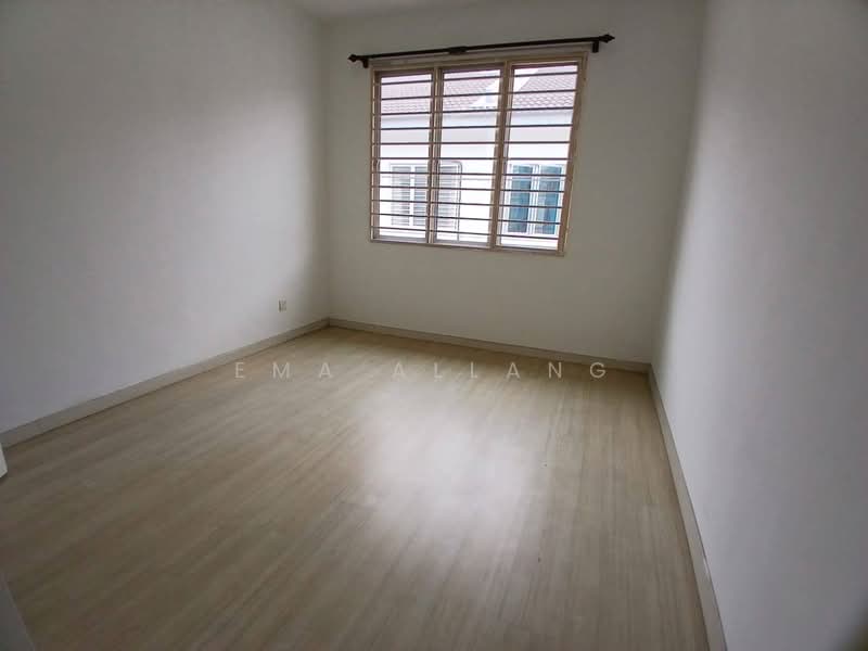 2-storey Terraced House for Sale in Taman Lestari Putra (Seri Kembangan) - EMA ALLANG - Interior - PropertyGuru.com.my