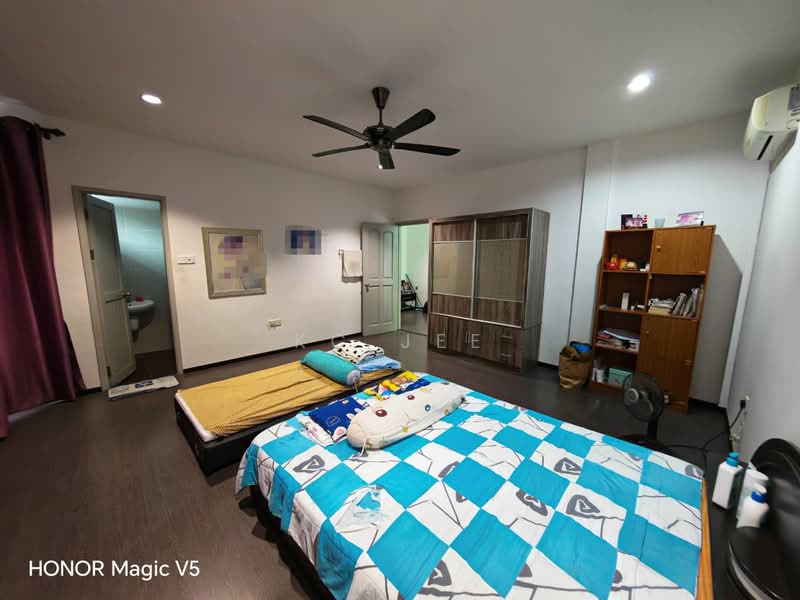 2-storey Terraced House for Sale in Kuching (Sarawak) - KC Jee - PropertyGuru.com.my
