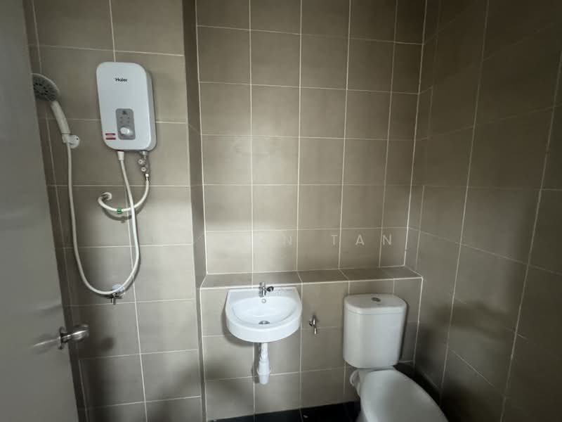 Pangsapuri untuk Disewa di Opal - Dalynn Tan - Bathroom - PropertyGuru.com.my