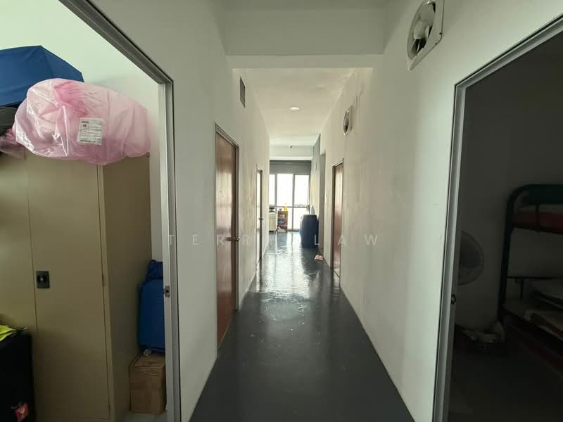 Kedai / Pejabat untuk Dijual di Petaling Jaya (Selangor) - Terry Law - Corridor - PropertyGuru.com.my