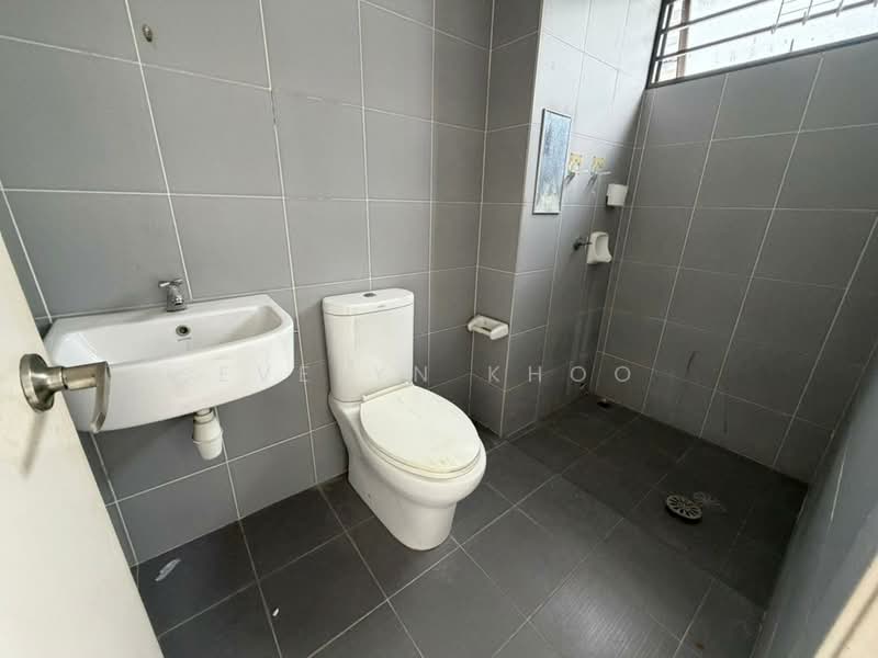 2-storey Terraced House for Sale in Rawang (Selangor) - Evelyn Khoo - Bathroom - PropertyGuru.com.my