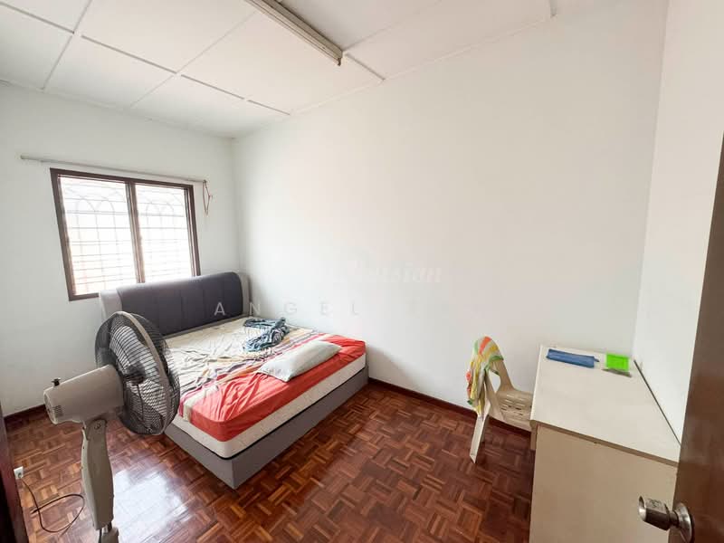 Rumah Teres 2 Tingkat untuk Dijual di BANDAR PUCHONG JAYA (Puchong) - Angel Tan - Bedroom - PropertyGuru.com.my