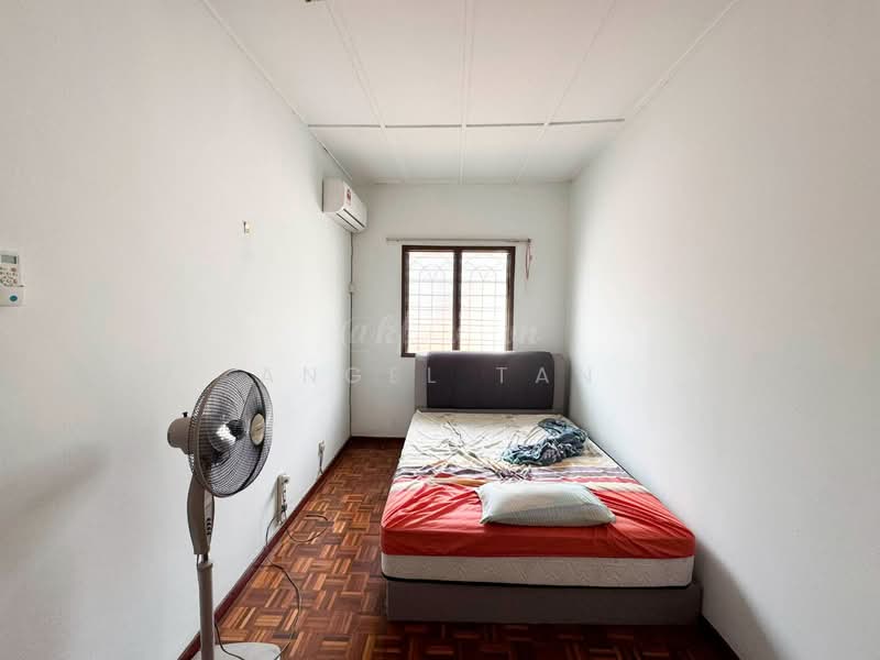 Rumah Teres 2 Tingkat untuk Dijual di BANDAR PUCHONG JAYA (Puchong) - Angel Tan - Bedroom - PropertyGuru.com.my