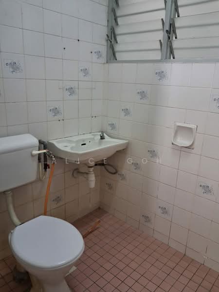1-storey Terraced House for Rent in Bangsar (Kuala Lumpur) - Alice Goh - Bathroom - PropertyGuru.com.my