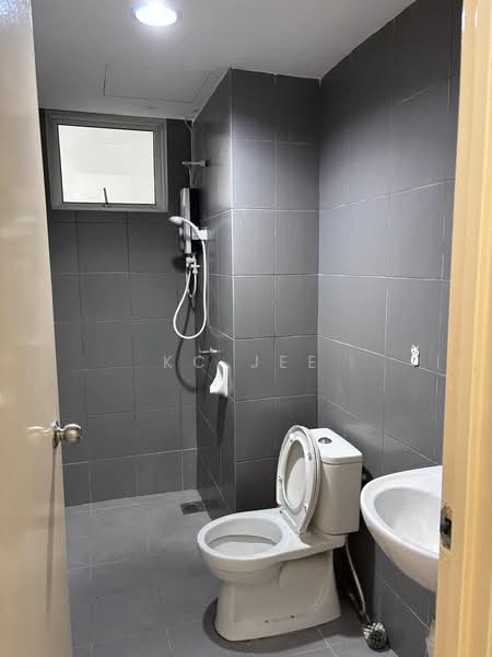 Condominium for Sale at Skyvilla Residences - KC Jee - PropertyGuru.com.my