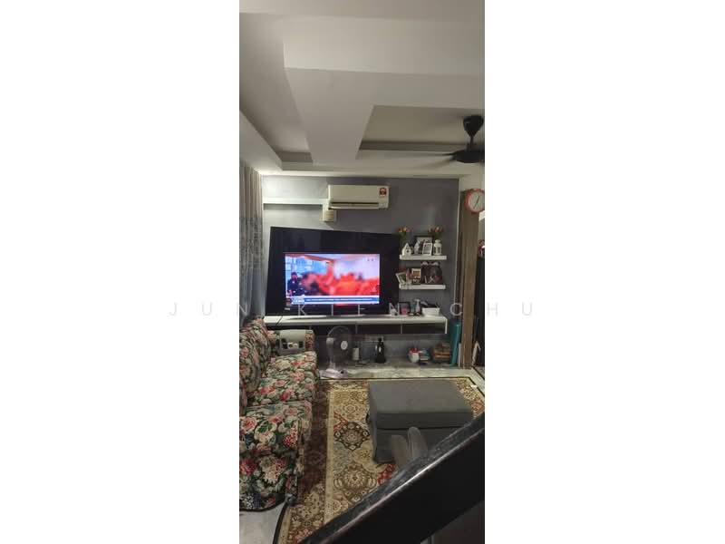 Rumah Teres 2 Tingkat untuk Dijual di Pandan Indah (Ampang) - Jun Kien Chu - Living Room - PropertyGuru.com.my