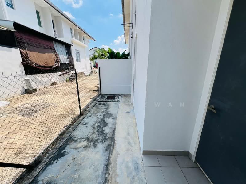 Rumah Teres untuk Dijual di Sepang (Selangor) - Ashraf Azwan - Exterior - PropertyGuru.com.my