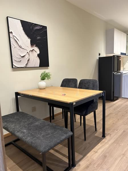 Servis Apartment untuk Disewa di Armani Raja Uda - Carmen Boon - Dining Room - PropertyGuru.com.my