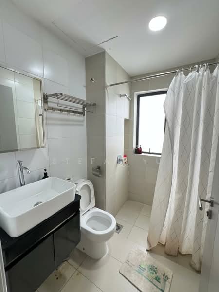 Servis Apartment untuk Dijual di Residences @ 1 Tebrau - Stefan Yu - Bathroom - PropertyGuru.com.my