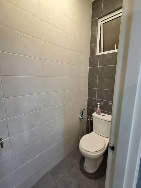 Servis Apartment untuk Disewa di Mesahill - Kayden Siah - Bathroom - PropertyGuru.com.my