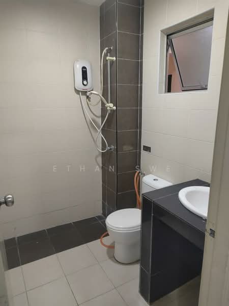 3-storey Terraced House for Sale in Sungai Buloh (Selangor) - Ethan Swe - Bathroom - PropertyGuru.com.my