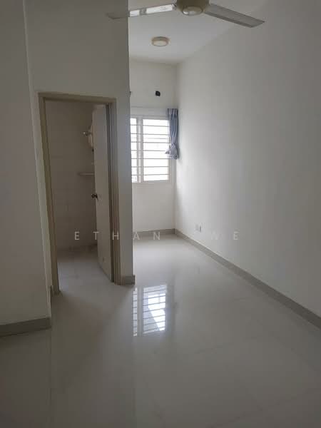 3-storey Terraced House for Sale in Sungai Buloh (Selangor) - Ethan Swe - Interior - PropertyGuru.com.my