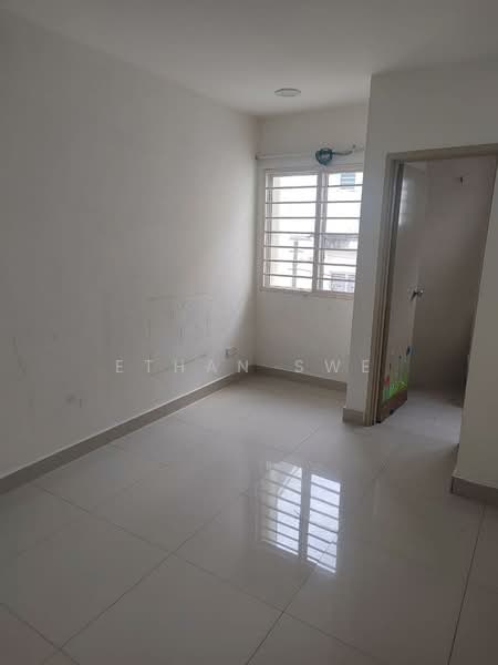 3-storey Terraced House for Sale in Sungai Buloh (Selangor) - Ethan Swe - Interior - PropertyGuru.com.my