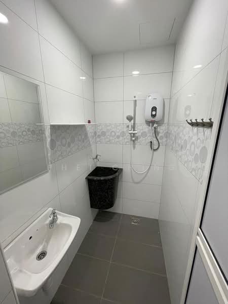 Rumah Flat untuk Dijual di Taman Ria - Phei Ching - Bathroom - PropertyGuru.com.my