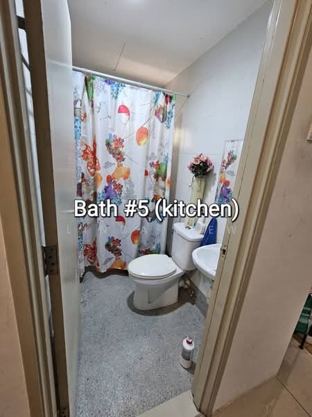 Kondominium untuk Disewa di 10 Island Resort - Linda Liew - Bathroom - PropertyGuru.com.my