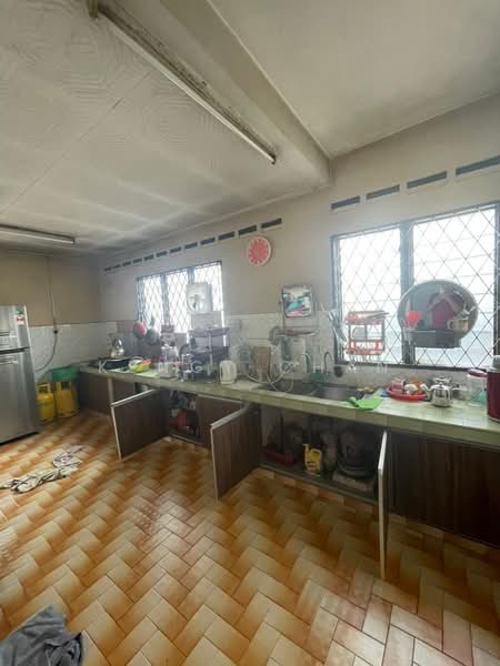 Terraced House for Sale in Senai (Kulai) - Kengy Chan - Kitchen - PropertyGuru.com.my