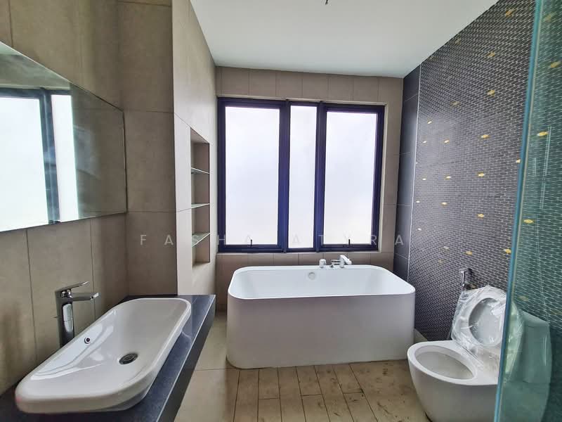 Rumah Berkembar untuk Dijual di Presint 12 (Putrajaya) - Fasha Atyra - Bathroom - PropertyGuru.com.my