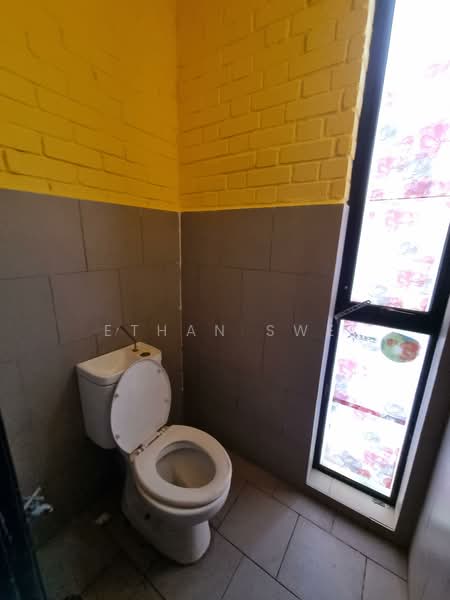 Shop / Office for Rent in Sungai Buloh (Selangor) - Ethan Swe - Bathroom - PropertyGuru.com.my