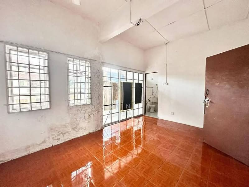 2-storey Terraced House for Sale in Taman Skudai Baru (Skudai) - Winson Tan - Interior - PropertyGuru.com.my