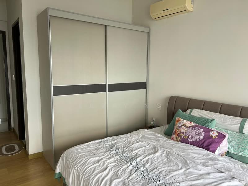 Condominium for Rent at Royal Strand @ Country Garden Danga Bay - Larry Ng - Bedroom - PropertyGuru.com.my