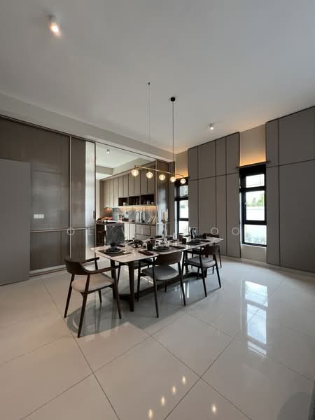 3-storey Terraced House for Sale in Seksyen U15 (Shah Alam) - Olivia Foo - Dining Room - PropertyGuru.com.my