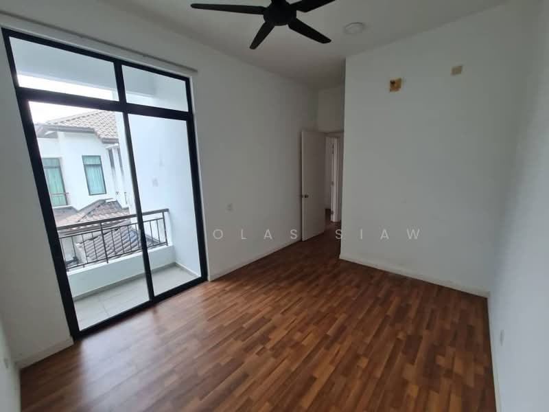 Cluster House for Rent in Eco Majestic (Semenyih) - Nicholas Siaw - Balcony - PropertyGuru.com.my