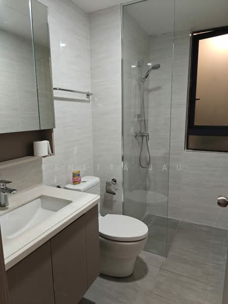 Servis Apartment untuk Disewa di Baron Residence @ Lake City - Renetta Jau - Bathroom - PropertyGuru.com.my