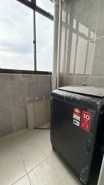 Servis Apartment untuk Disewa di One 49 Residence - Ember Lim - Balcony - PropertyGuru.com.my