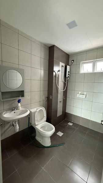 Servis Apartment untuk Disewa di One 49 Residence - Ember Lim - Bathroom - PropertyGuru.com.my