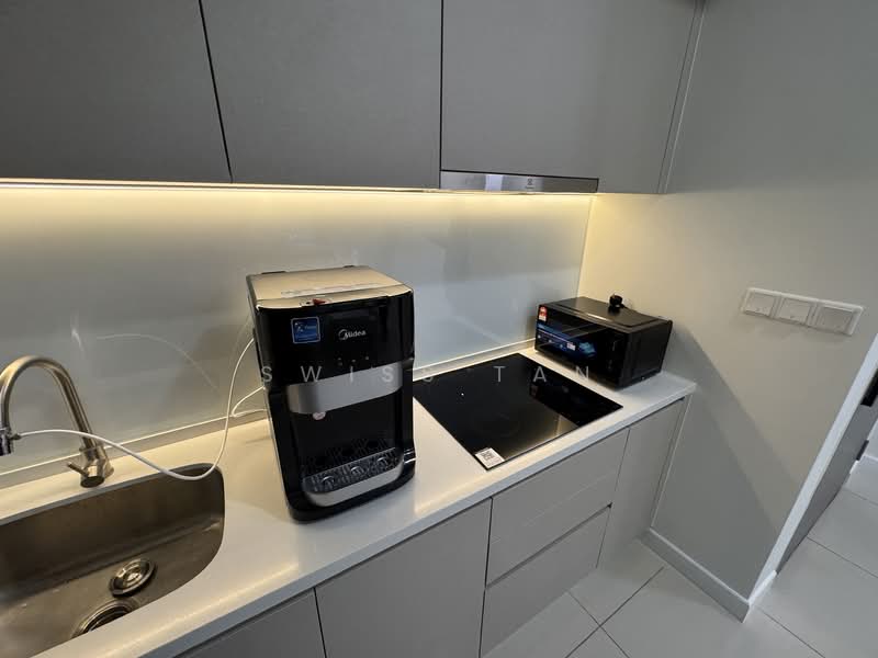 Kondominium untuk Disewa di Skyline KL - Swiss Tan - Kitchen - PropertyGuru.com.my