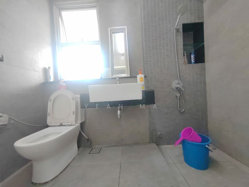 2-storey Terraced House for Sale in Tamansari (Rawang) - Yean Ma - Bathroom - PropertyGuru.com.my