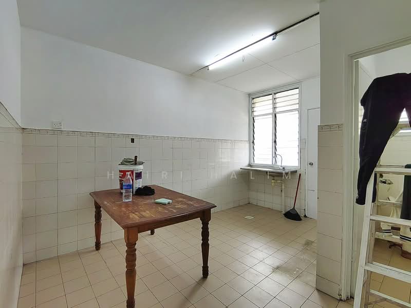 Rumah Teres 1 Tingkat untuk Dijual di Bandar Puncak Alam (Puncak Alam) - Hairi Halim - Kitchen - PropertyGuru.com.my