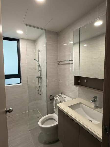 Servis Apartment untuk Disewa di Baron Residence @ Lake City - Renetta Jau - Bathroom - PropertyGuru.com.my