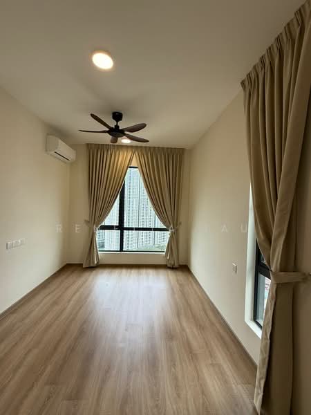 Servis Apartment untuk Disewa di Baron Residence @ Lake City - Renetta Jau - Bedroom - PropertyGuru.com.my