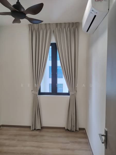 Servis Apartment untuk Disewa di Baron Residence @ Lake City - Renetta Jau - Bedroom - PropertyGuru.com.my