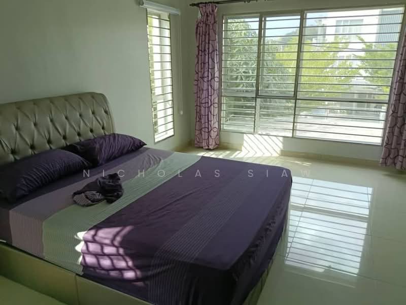Semi-Detached House for Rent in Taman Universiti (Bangi) - Nicholas Siaw - Bedroom - PropertyGuru.com.my