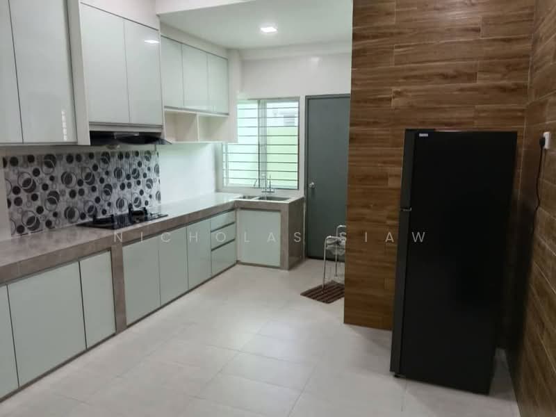 Semi-Detached House for Rent in Taman Universiti (Bangi) - Nicholas Siaw - Kitchen - PropertyGuru.com.my