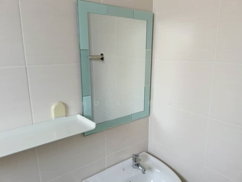 Semi-Detached House for Rent in Taman Universiti (Bangi) - Nicholas Siaw - Bathroom - PropertyGuru.com.my