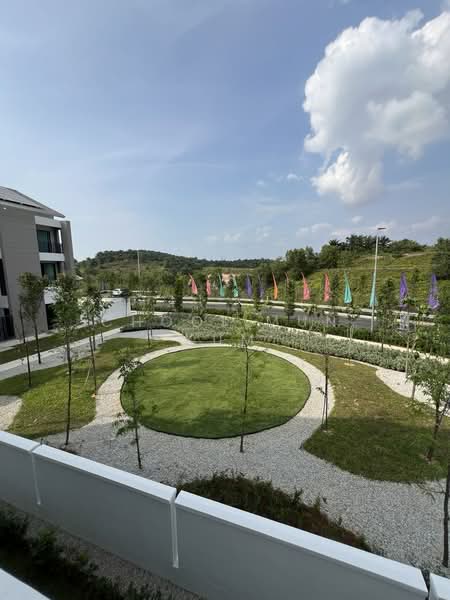 3-storey Terraced House for Sale in Seksyen U15 (Shah Alam) - Chooi Mun Kum - Exterior - PropertyGuru.com.my
