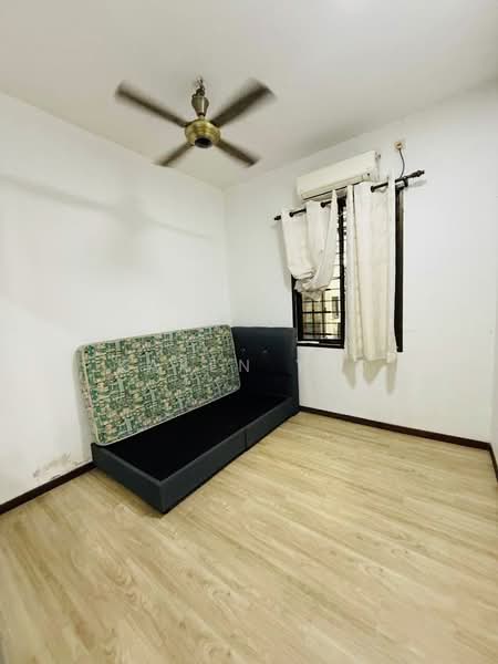 Cluster House for Sale in Austin (Johor Bahru) - Karen Yeo - Bedroom - PropertyGuru.com.my