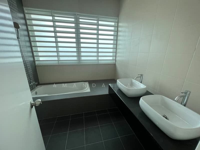 Rumah Teres 2 Tingkat untuk Dijual di Sungai Ara (Penang) - Amanda Lam - Bathroom - PropertyGuru.com.my