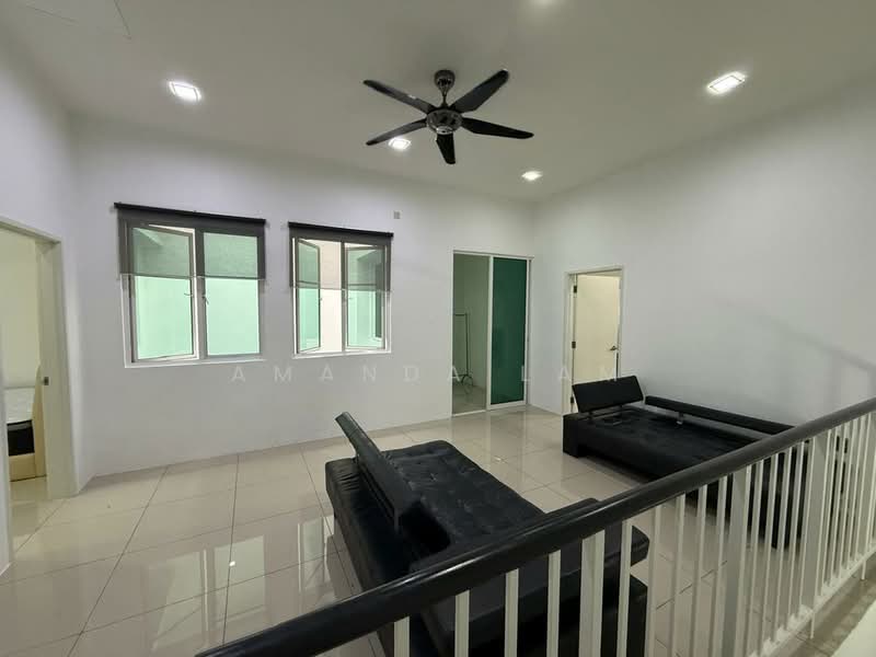 Rumah Teres 2 Tingkat untuk Dijual di Sungai Ara (Penang) - Amanda Lam - Living Room - PropertyGuru.com.my