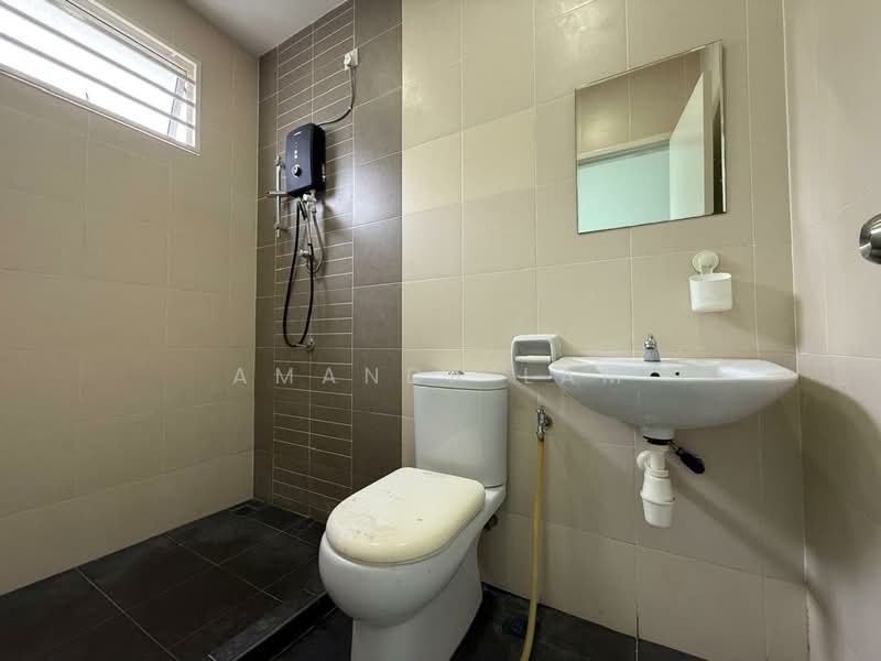 Rumah Teres 2 Tingkat untuk Dijual di Sungai Ara (Penang) - Amanda Lam - Bathroom - PropertyGuru.com.my