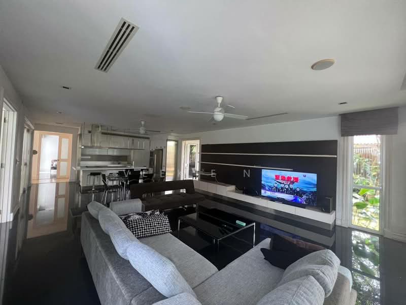 Bungalow for Sale in Leisure Farm (Gelang Patah) - Veekie Ng - Living Room - PropertyGuru.com.my